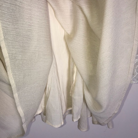 🚨SOLD🚨 E2 Boho, Gypsie, Festival Bell Sleeve Lace Dress - Picture 7 of 10